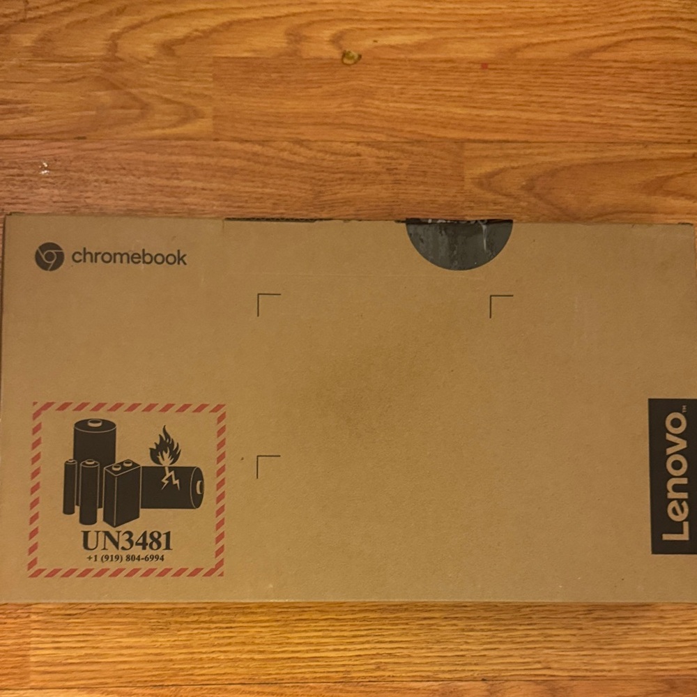 Lenovo Chromebook - Tan - Picture 3 of 6